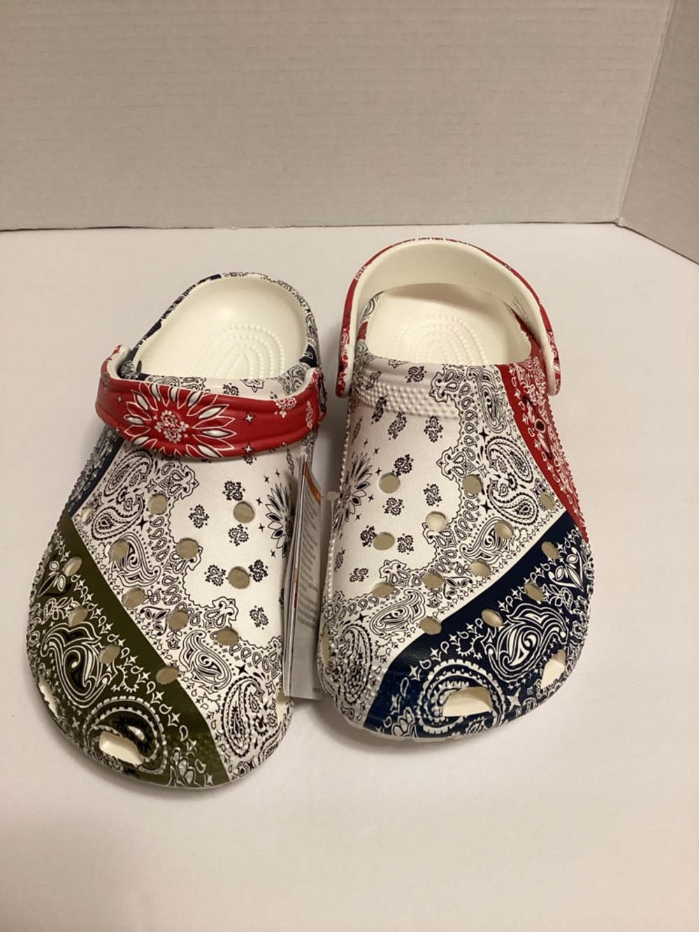 CROCS Bandana Print Clogs with Red, White, Blue, & Green Pattern, W9M7, NWT
